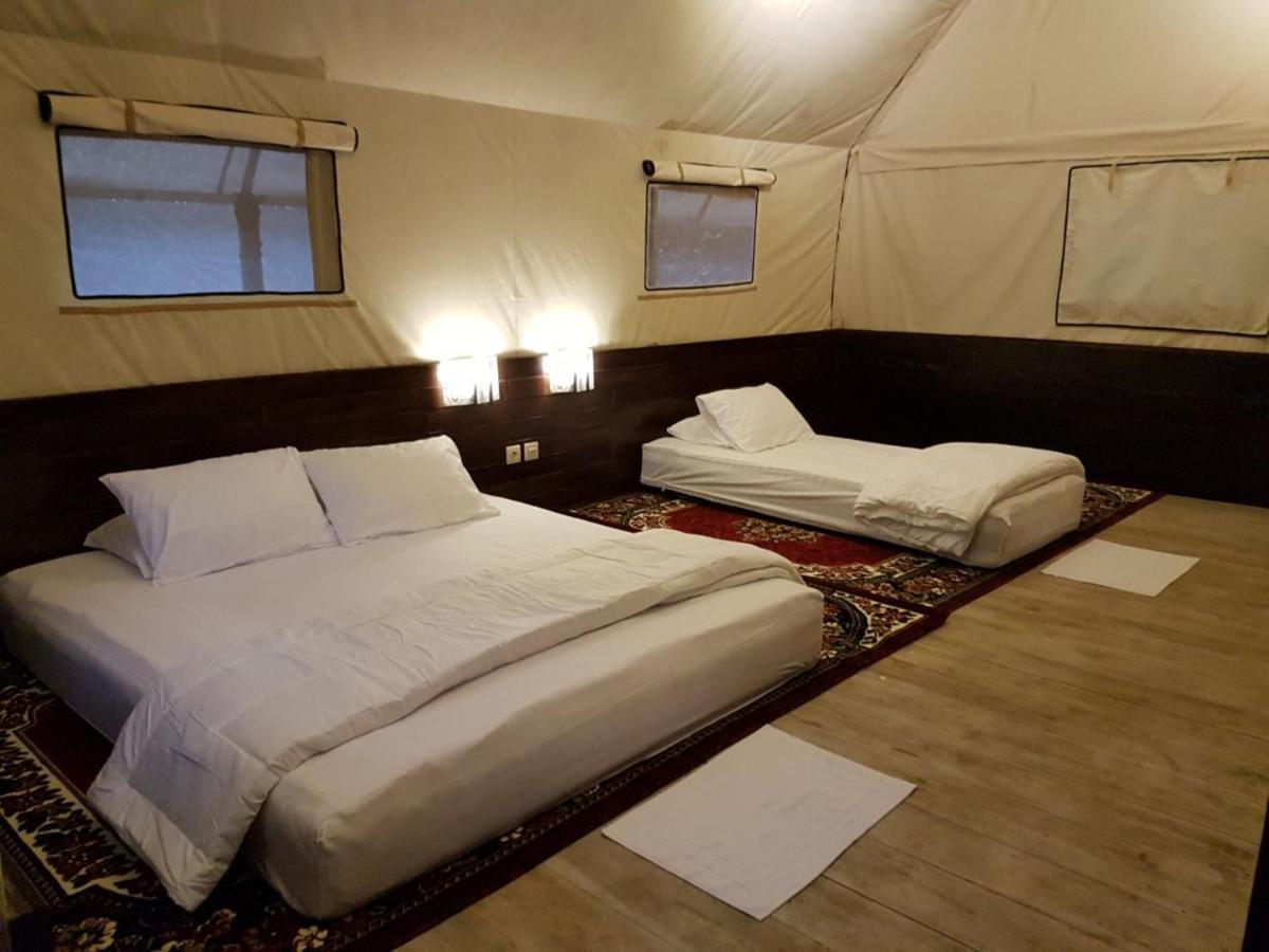 Lawu Forest Camp Sarangan Exterior foto
